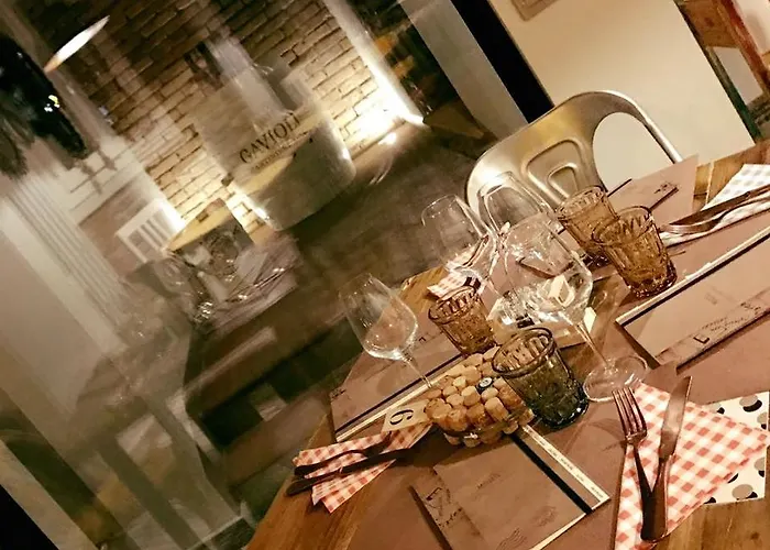 Rossodivino فندق *